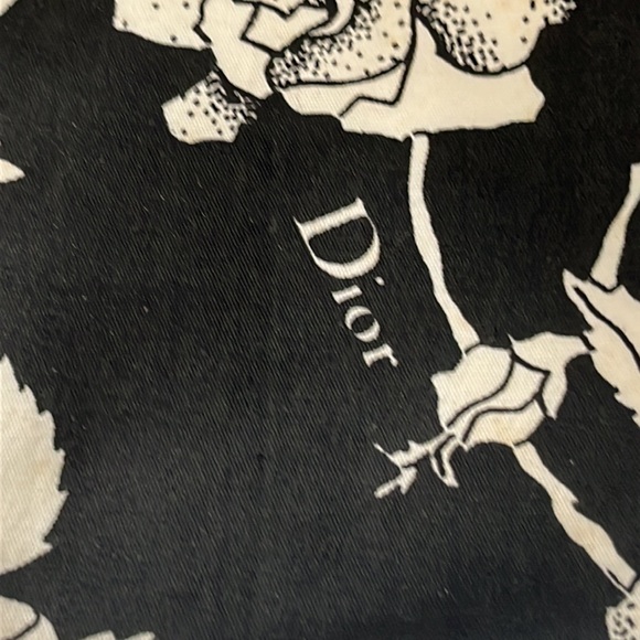 🤍Vintage Rare🖤 Christian Dior Cosmetic Bag Roses Print Black and White - Picture 3 of 12